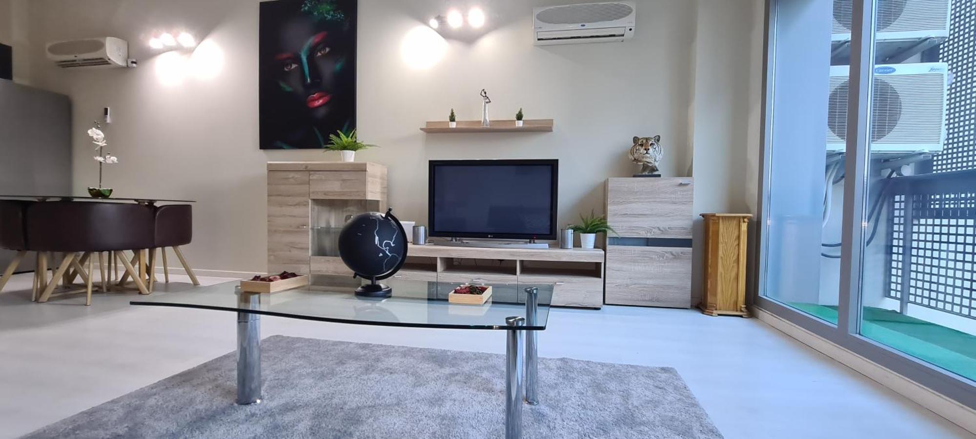 Oshun Sanchinarro Apartment Madrid Bagian luar foto