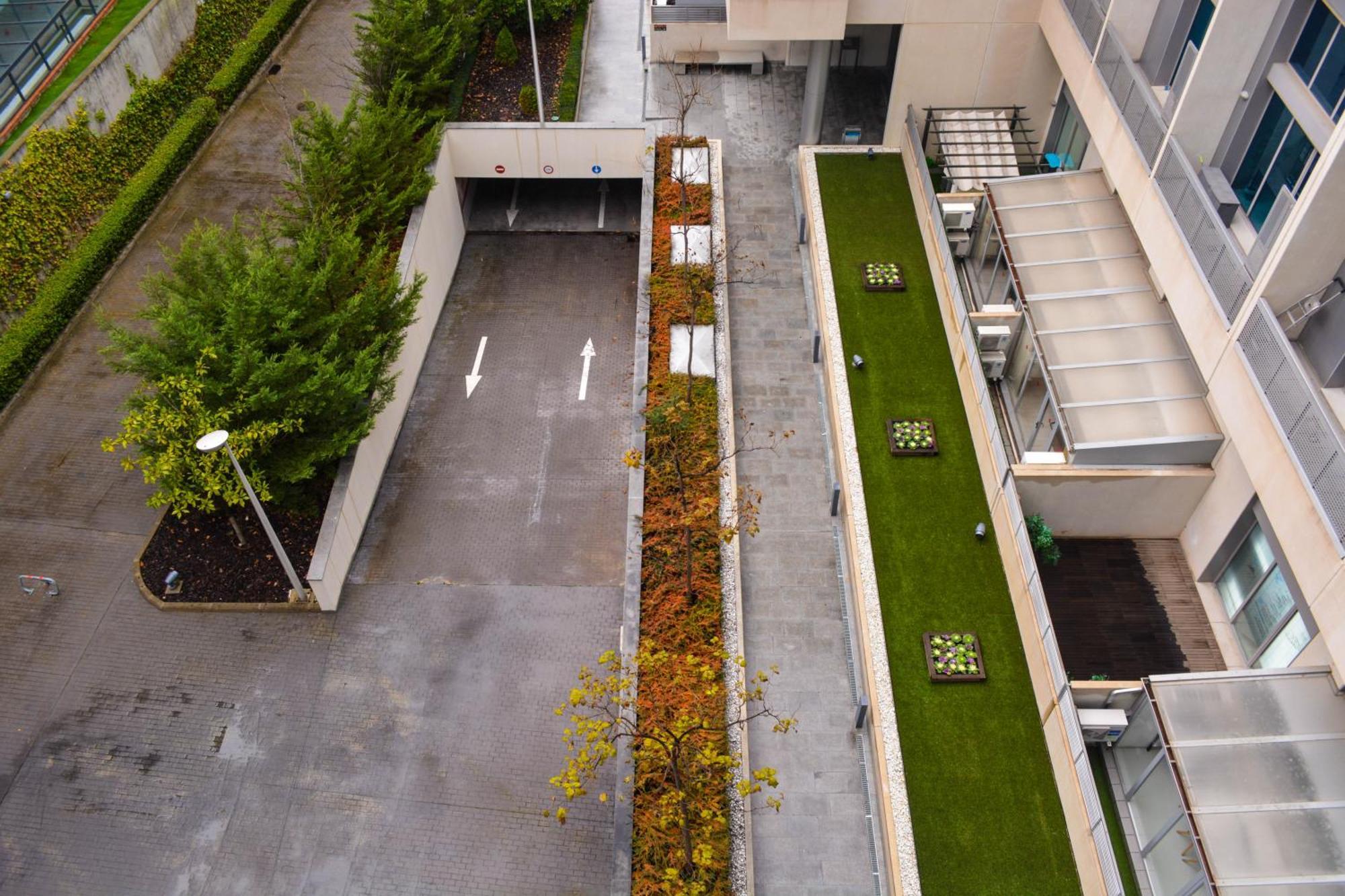 Oshun Sanchinarro Apartment Madrid Bagian luar foto