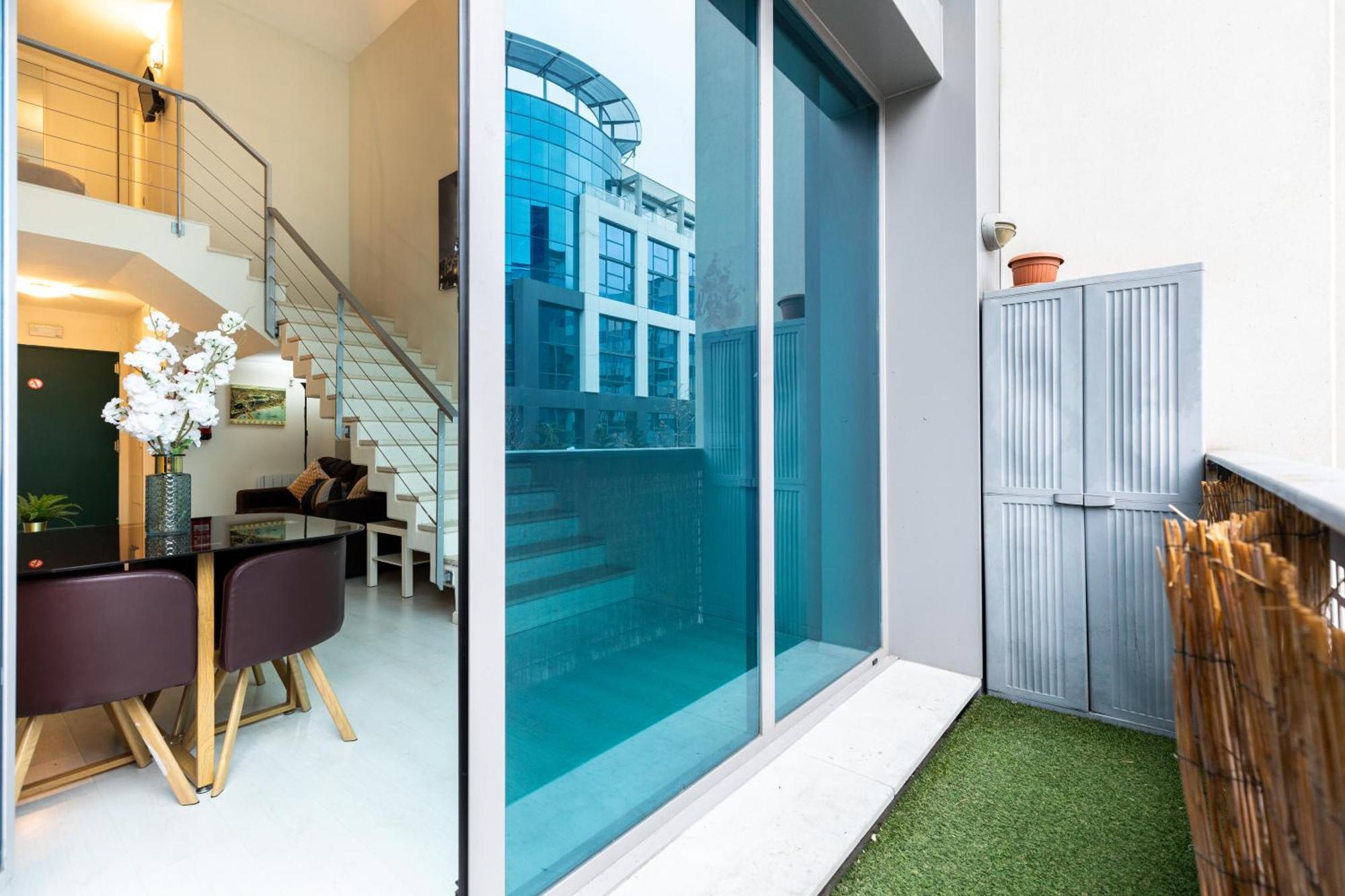 Oshun Sanchinarro Apartment Madrid Bagian luar foto
