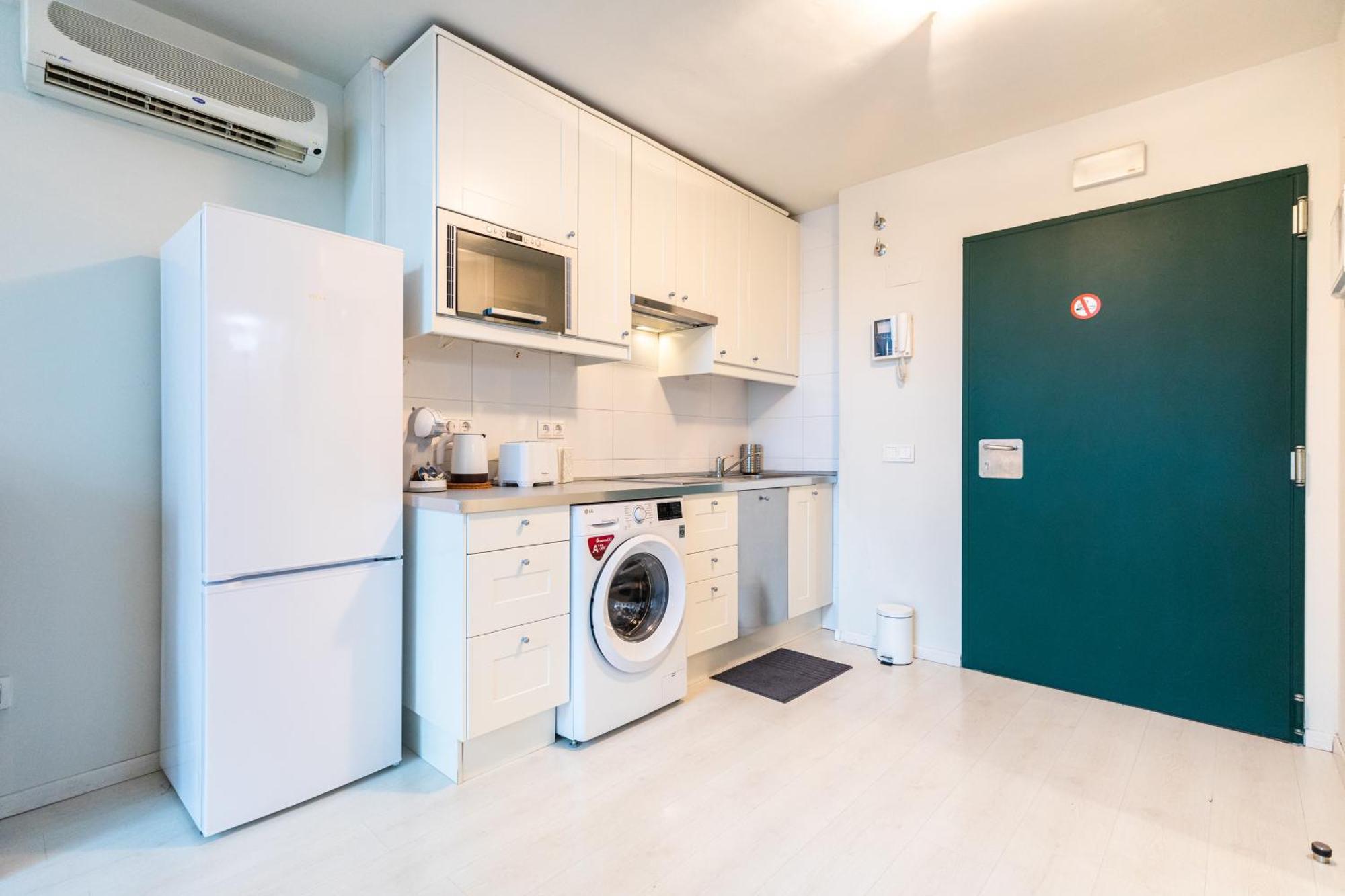 Oshun Sanchinarro Apartment Madrid Bagian luar foto
